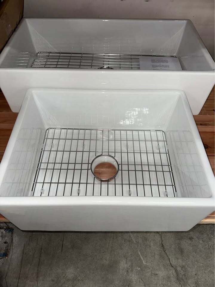 24x18 Fireclay Sink image 0