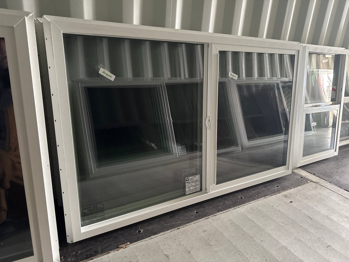 60x36 Window Slider V000674931