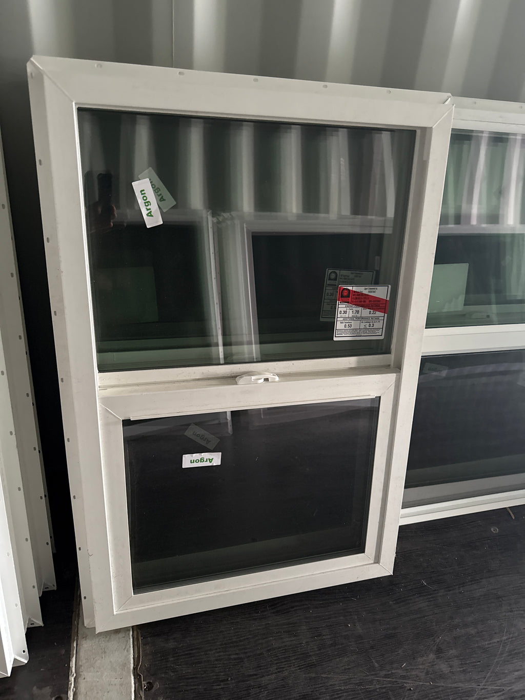 24 x 36 Window Single Hung V000674947