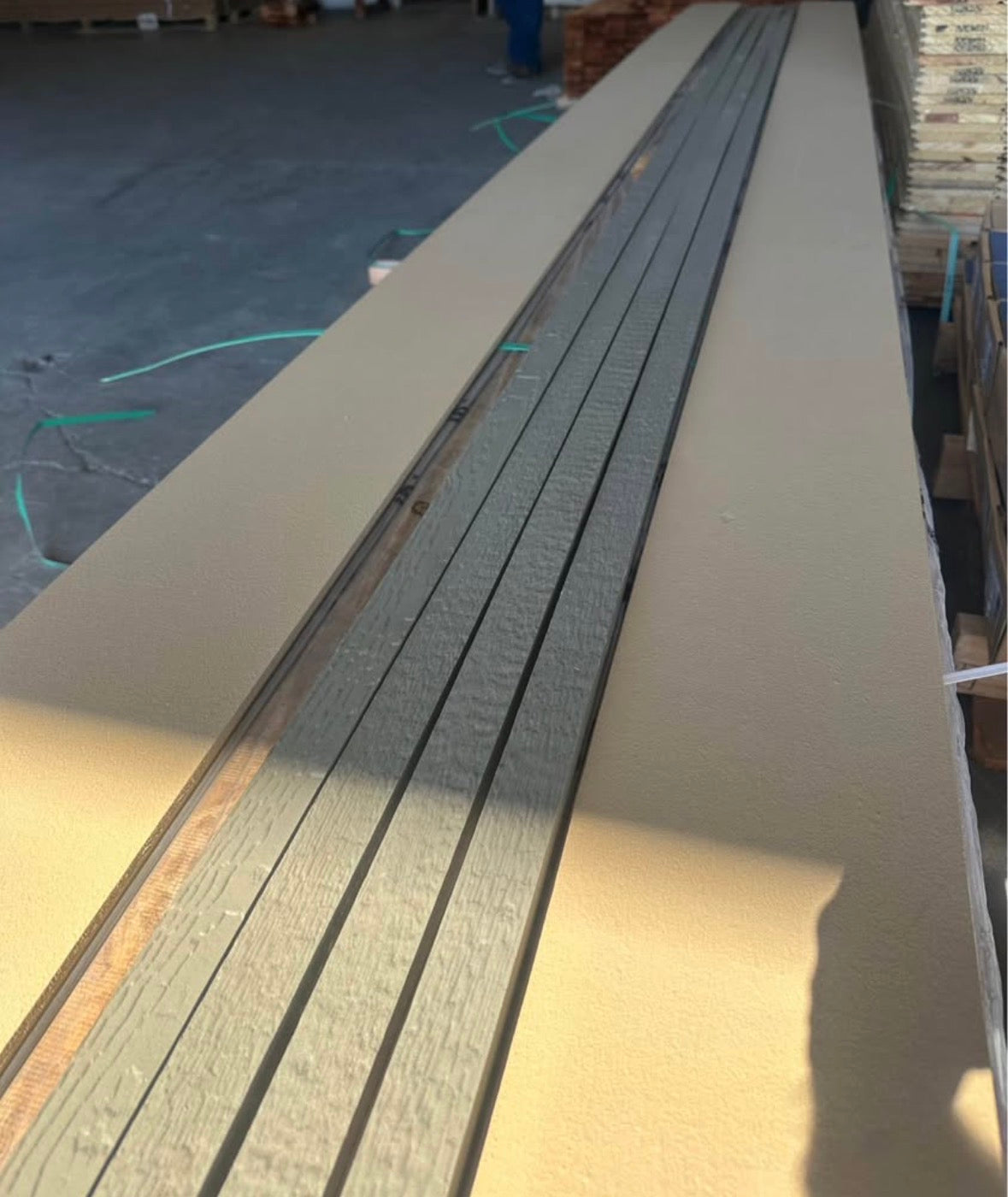 4/4 2x16 LP Strand TXT Trim