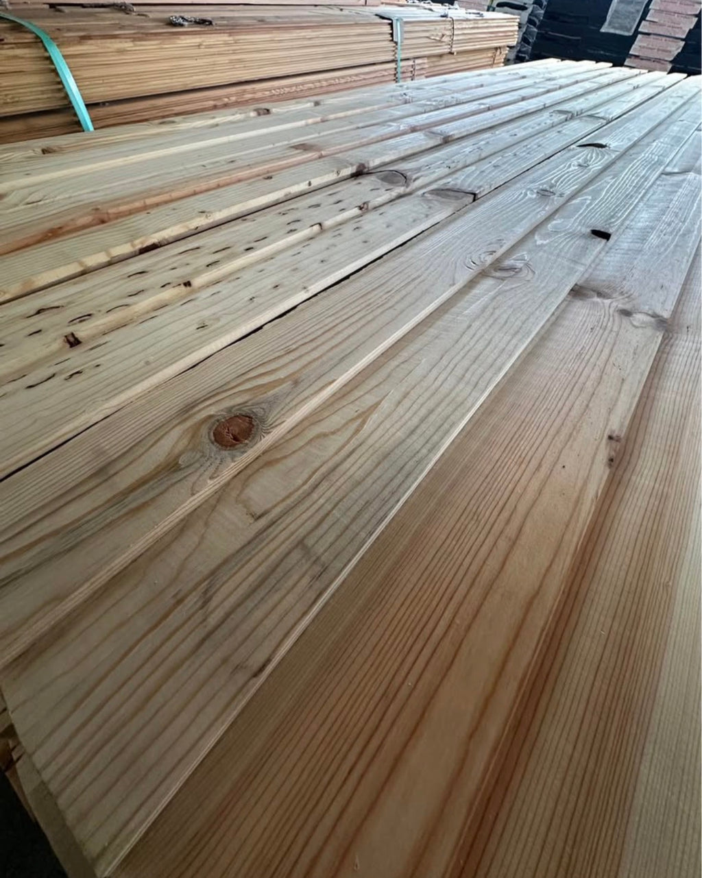 1x8 Double Lap shiplap Pond Pine